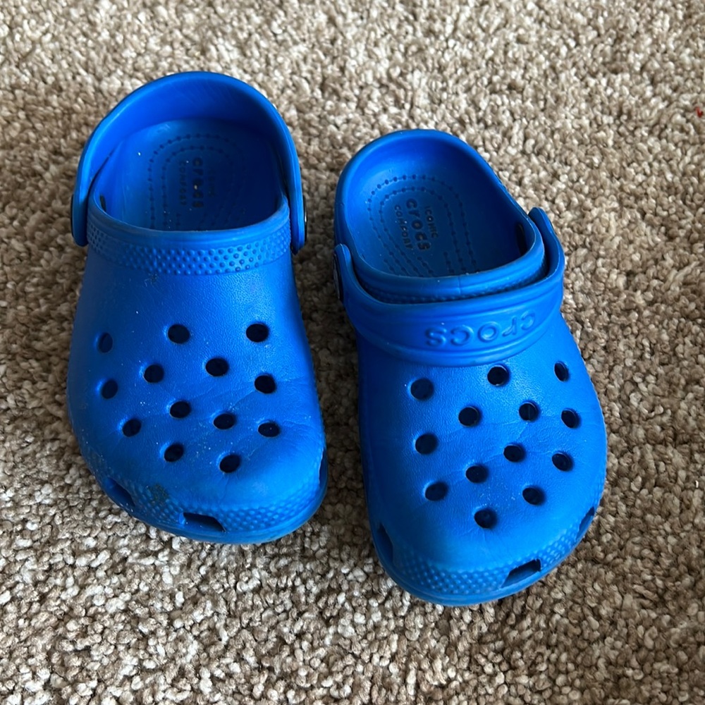 Toddler size 8 blue crocs